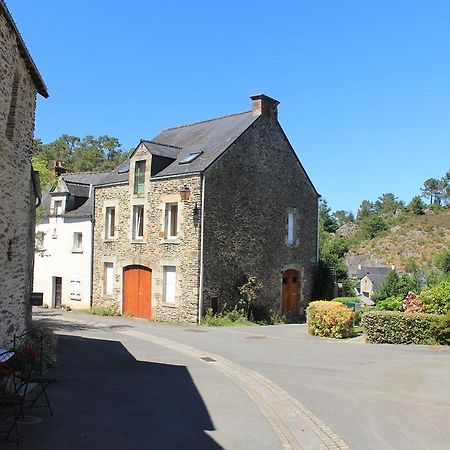 "Number 26" Town House Villa Rochefort-en-Terre Exterior photo